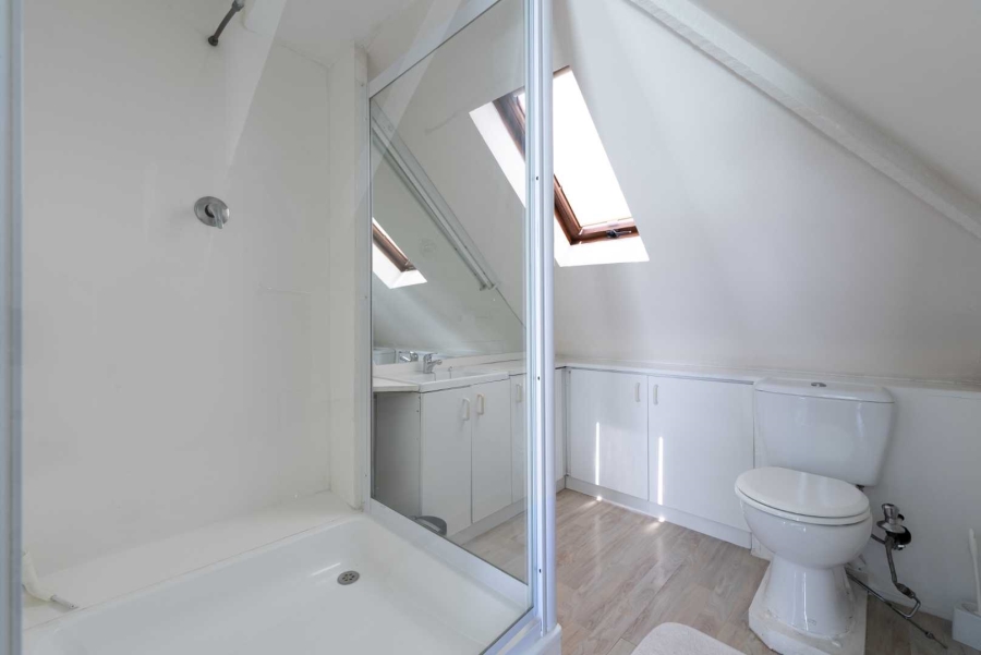 3 Bedroom Property for Sale in Green Point Western Cape